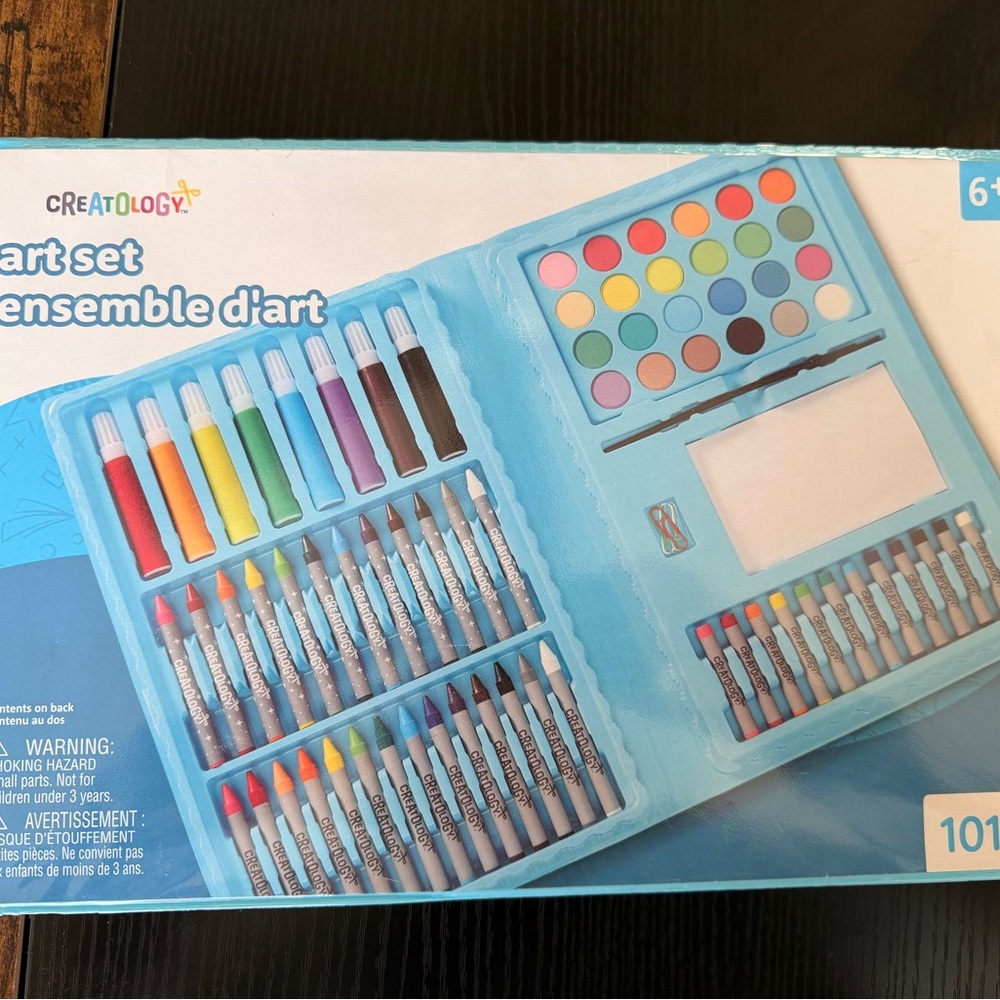 Creatology Art Set with Crayons and Paints